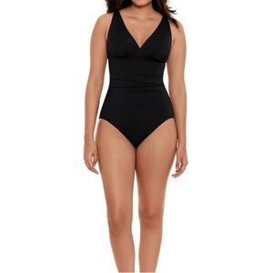 New Time and Tru Women's Plunge V Neck Black One Piece Swimsuit Size Small NWT